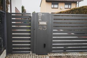 Height fence 1024x683 1