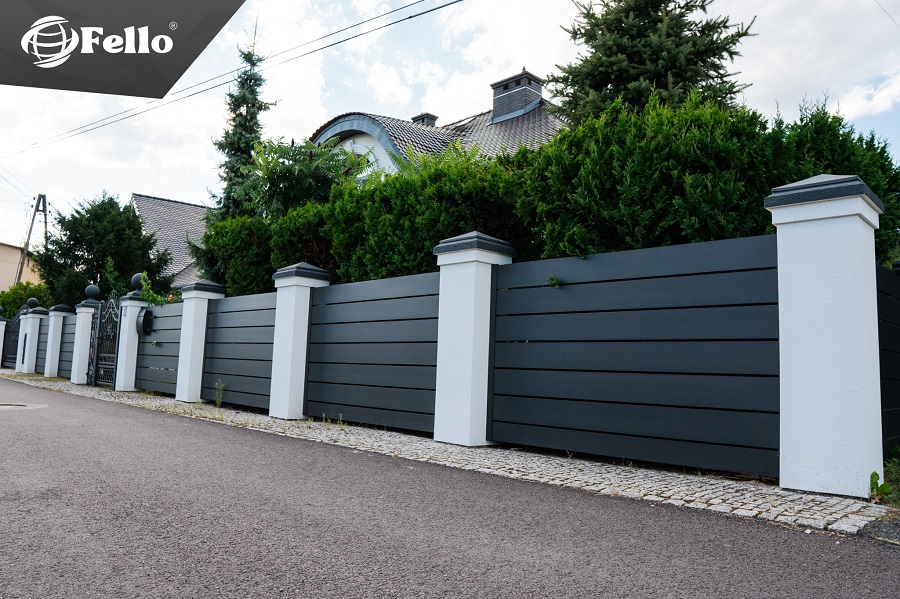 Panels fencing with aluminium